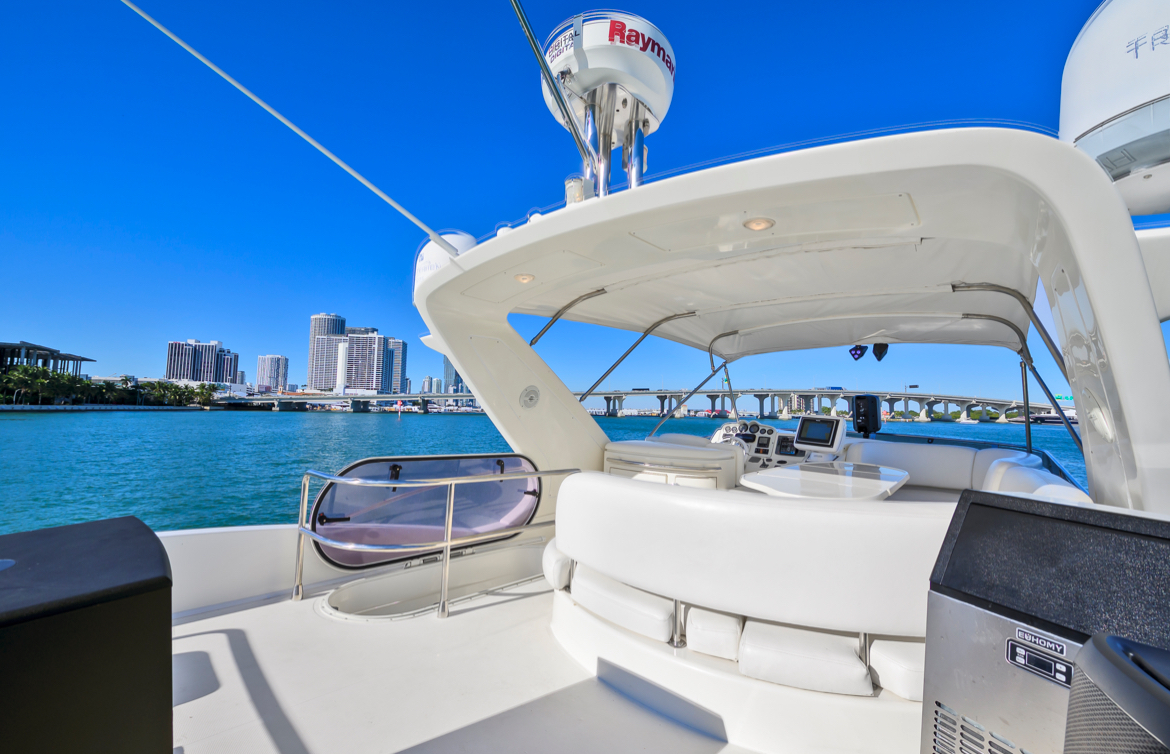 Azimut Flybridge Dolce Vita III 60ft